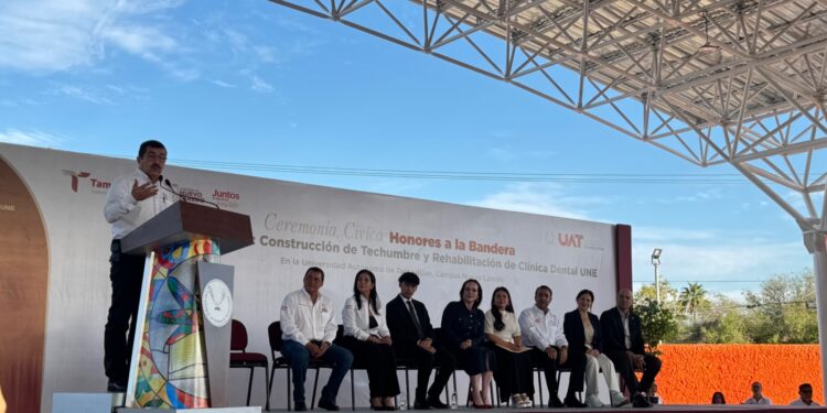 La UAT y gobierno de Nuevo Laredo entregan obras a universitarios