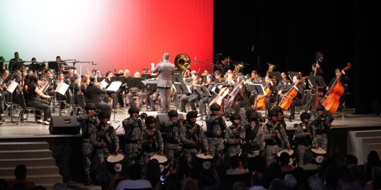 Orquestas de la UAT y Guardia Nacional celebran el folclor mexicano