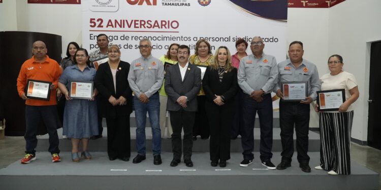 Celebra SUTUAT el 52 aniversario de su fundación