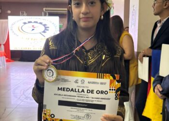 Gana estudiante tamaulipeca medalla de oro en Feria de Ciencias en Paraguay