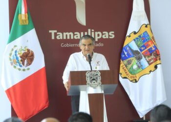 Con helicóptero y víveres Tamaulipas apoya a Veracruz; gobernador llama a la población a solidarizarse