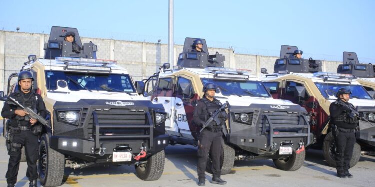 Con helicóptero y víveres Tamaulipas apoya a Veracruz; gobernador llama a la población a solidarizarse