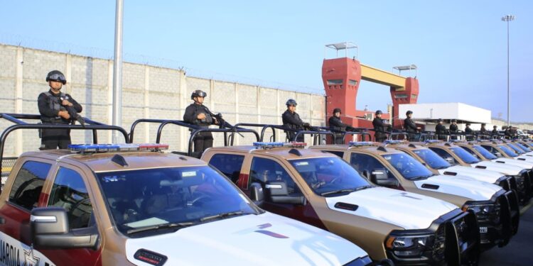 Con helicóptero y víveres Tamaulipas apoya a Veracruz; gobernador llama a la población a solidarizarse