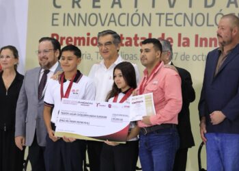 Entrega gobernador Premio Estatal de Ciencias, Creatividad e Innovación Tecnológica
