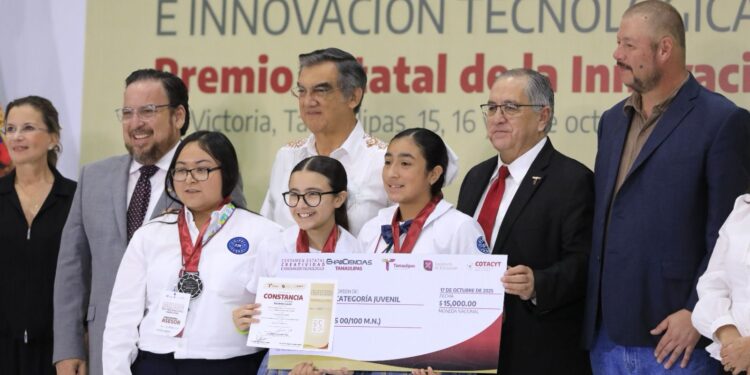 Entrega gobernador Premio Estatal de Ciencias, Creatividad e Innovación Tecnológica