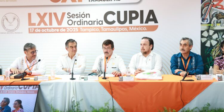 Gobernador preside en la UAT clausura de la sesión nacional de universidades públicas