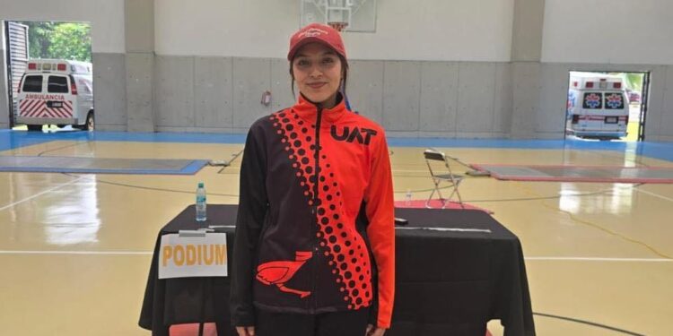 Estudiantes de la UAT conquistan el medallero en el nacional de Esgrima