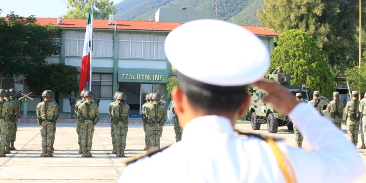Asiste gobernador Américo Villarreal a toma de protesta del comandante interino de la 48 Zona Militar