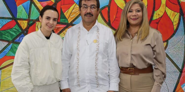 Impulsa rector proyección internacional de la Facultad de Música