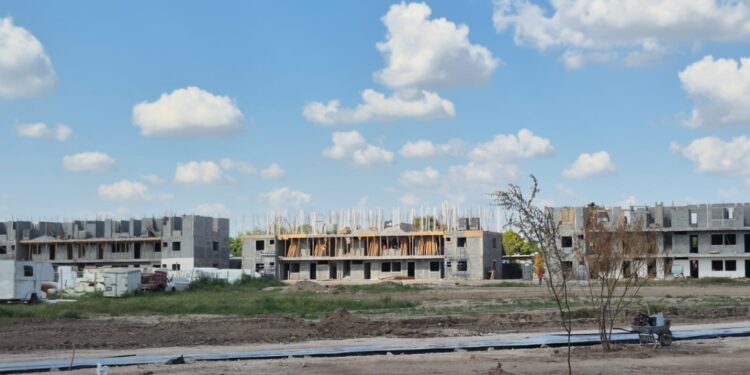 Unen esfuerzos Tamaulipas e Infonavit para brindar hogares seguros y sustentables