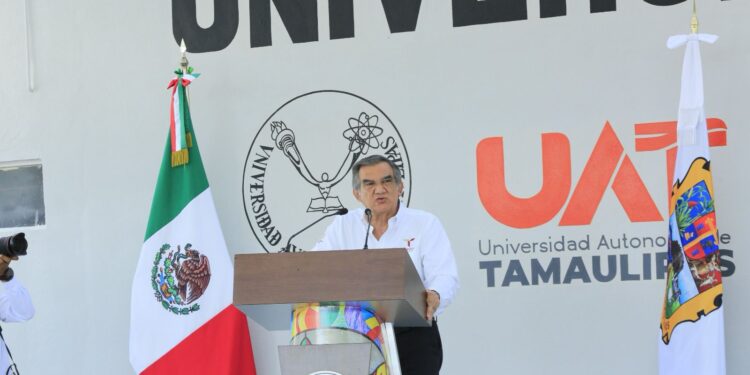 Américo Villarreal recibe ampliación de certificación TIF para el rastro de la UAT