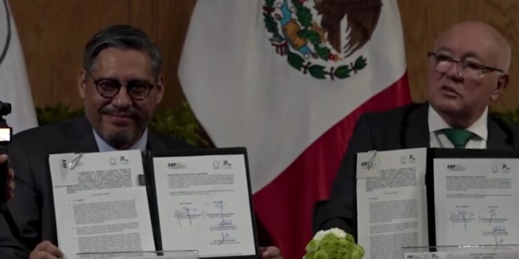 Participa la UAT en acuerdo nacional para fortalecer la transparencia en la educación superior