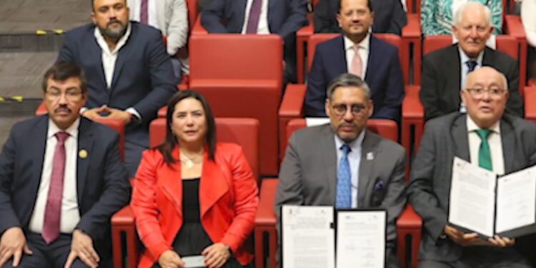 Participa la UAT en acuerdo nacional para fortalecer la transparencia en la educación superior