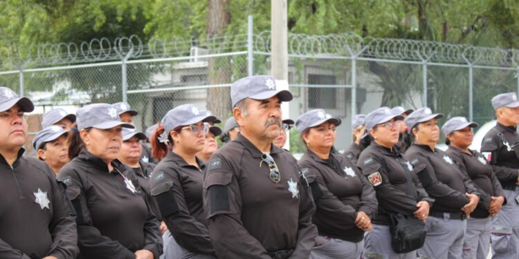 CEDES Victoria rinde homenaje a custodio por más de tres décadas de servicio