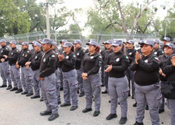CEDES Victoria rinde homenaje a custodio por más de tres décadas de servicio