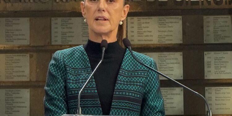 Asiste rector de la UP Altamira a reunión nacional con la presidenta Claudia Sheinbaum