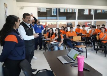 Constató rector logros y avances académicos de la Prepa 3 UAT