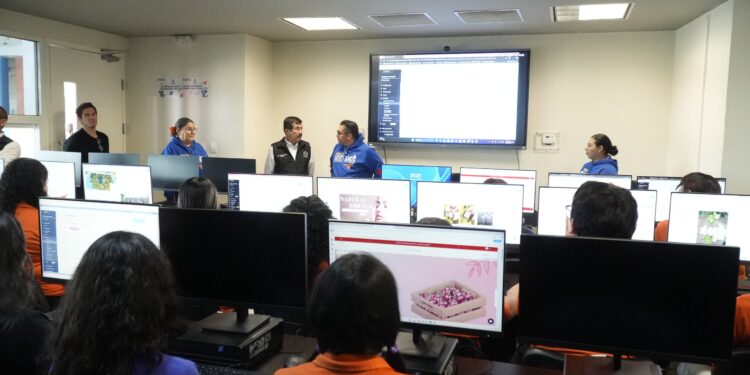 Constató rector logros y avances académicos de la Prepa 3 UAT