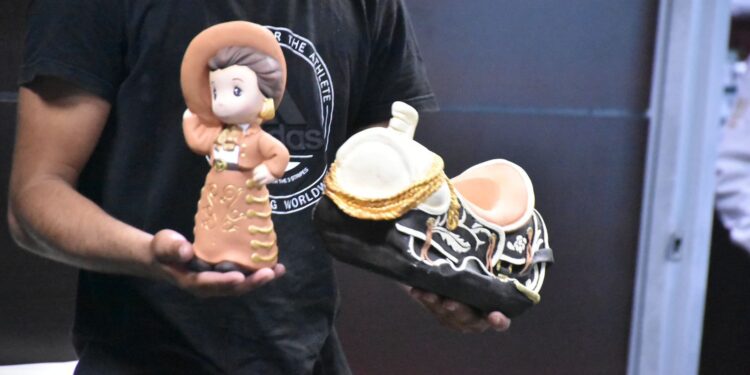 Ofrece Turismo vitrina del AIFA para las y los artesanos tamaulipecos