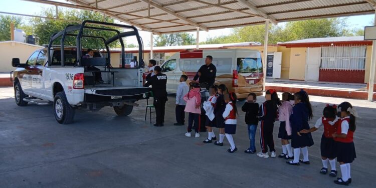Capacita Guardia Estatal  a menores de edad sobre riesgos del ciberbullying y el acoso escolar