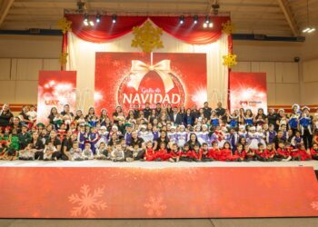 Celebran Gala de Navidad Familia UAT 2025