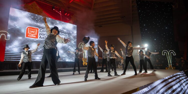 Celebran Gala de Navidad Familia UAT 2025