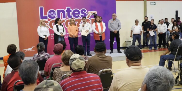 “Lentes con Corazón” reafirma vocación humanista de la UAT