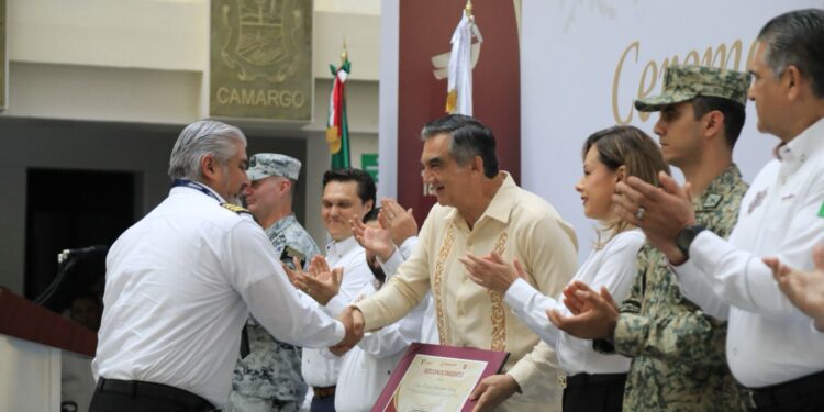 Reconoce gobernador al equipo de Protección Civil y a Servicios Aéreos de Tamaulipas