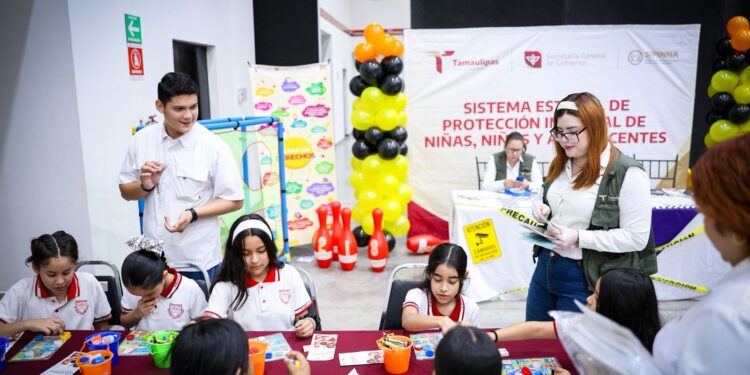 Niñas, niños y adolescentes participan en la Feria de los Derechos 2025 del DIF Tamaulipas