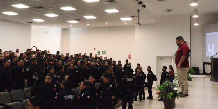 Con conferencia enfocada a la salud mental, Guardia Estatal conmemora el Día Naranja