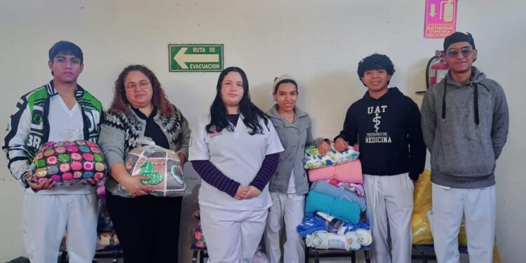 Estudiantes de la UAT apoyan el bienestar comunitario