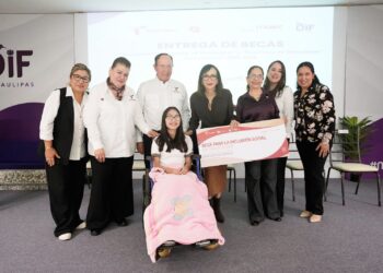 Impulsan Gobierno y DIF Tamaulipas inclusión y permanencia educativa con la entrega de becas