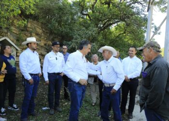 Evalúa gobernador reactivación de la minería en San Nicolás