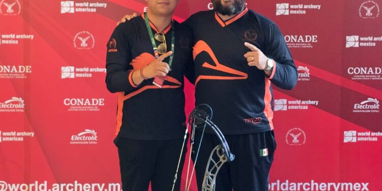 Alumno de la UAT se corona campeón Panamericano en tiro con arco