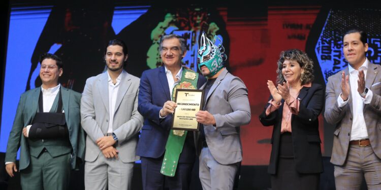 Premia Américo Villarreal a la juventud y al deporte tamaulipeco