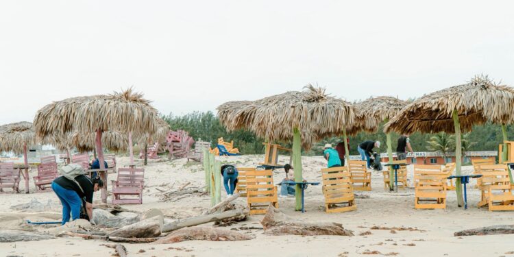 Impulsa turismo limpieza permanente de las playas