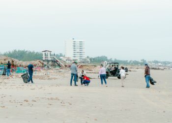 Impulsa turismo limpieza permanente de las playas