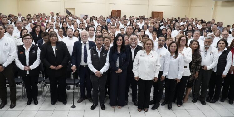 Otorgará la UAT becas a hijos de trabajadores del SUTSPET