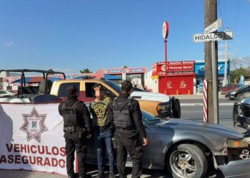 Guardia Estatal asegura a ciudadano y vehículo con indicios de narcomenudeo