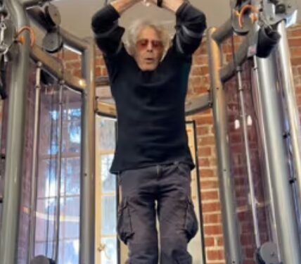 ¡El legendario Jorge Rivero lo volvió a hacer!