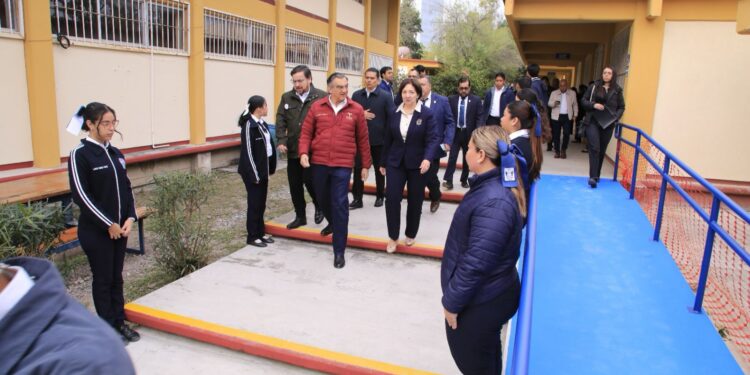 Reconoce Américo importancia de las y los maestros en la formación de una sociedad más humana