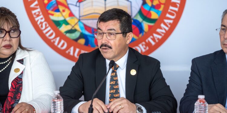 Certificará la UAT a sus estudiantes con estándares internacionales