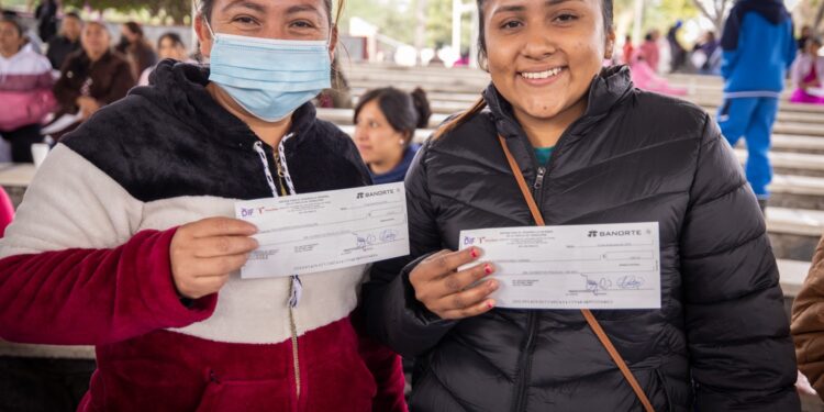 DIF Tamaulipas entrega estímulos a voluntarios de Desayunos y Comedores Comunitarios