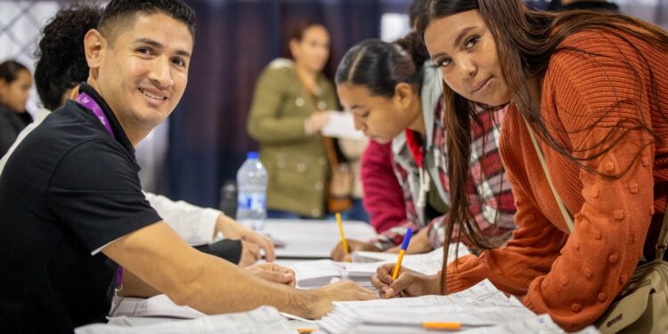 DIF Tamaulipas entrega estímulos a voluntarios de Desayunos y Comedores Comunitarios