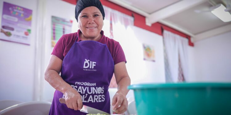 DIF Tamaulipas entrega estímulos a voluntarios de Desayunos y Comedores Comunitarios