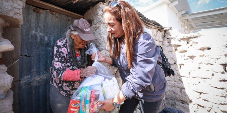 Entrega DIF Tamaulipas canastas alimentarias a población de atención prioritaria ante las bajas temperaturas