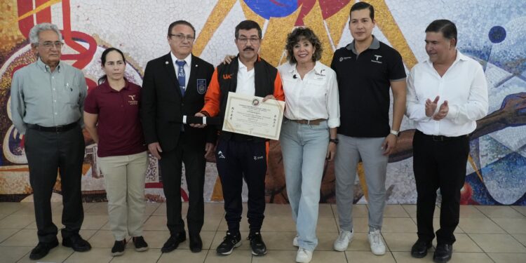 Recibe rector de la UAT reconocimiento de la Federación Mexicana de Judo