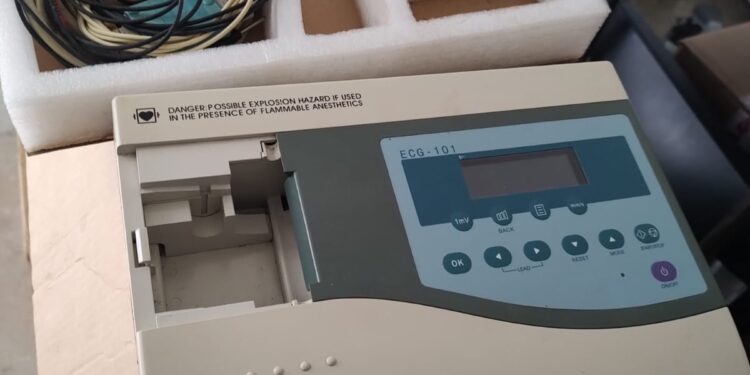 Garantiza Salud transparencia y apego a la normatividad en la baja de equipo médico obsoleto