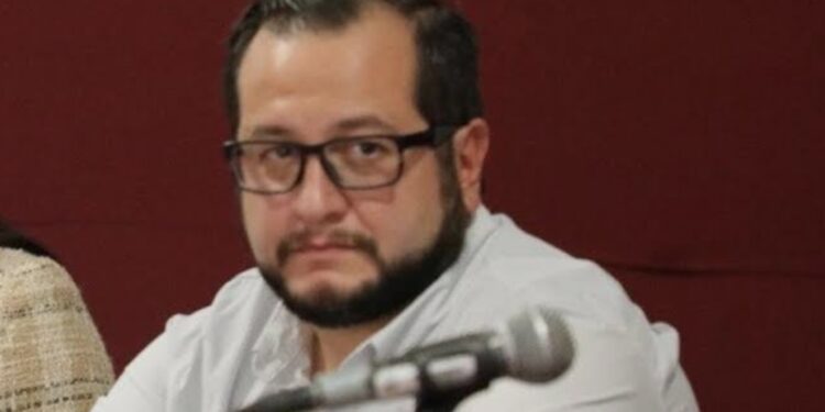 José Ramón López Beltrán defiende envío de crudo a Cuba ante críticas internacionales