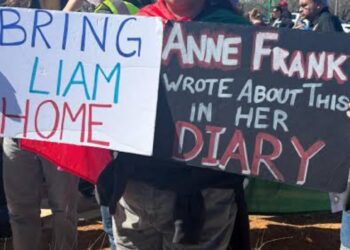 Gas lacrimógeno y periodistas heridos: El caos en Dilley